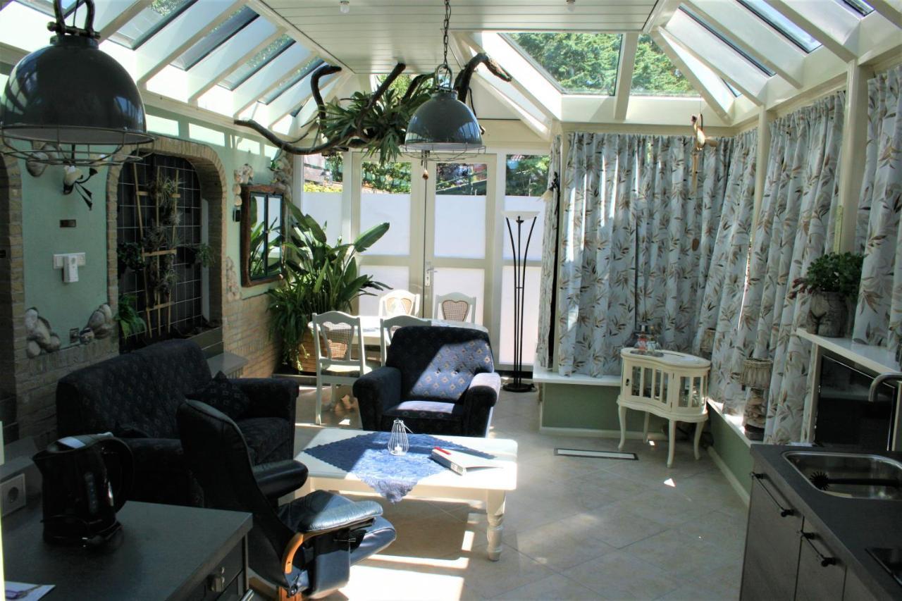 זנדוורט The Butterfly Luxe Appartement Met Private Parking מראה חיצוני תמונה
