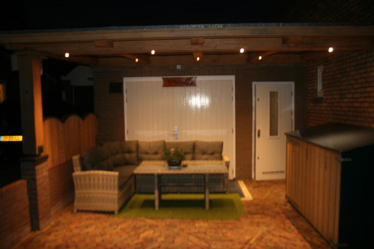 זנדוורט The Butterfly Luxe Appartement Met Private Parking מראה חיצוני תמונה